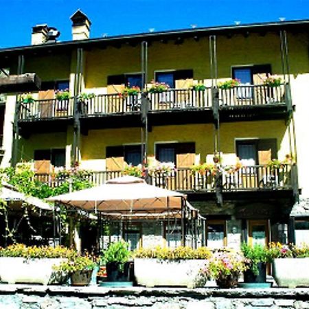 Hotel Veneriaz ニュス エクステリア 写真