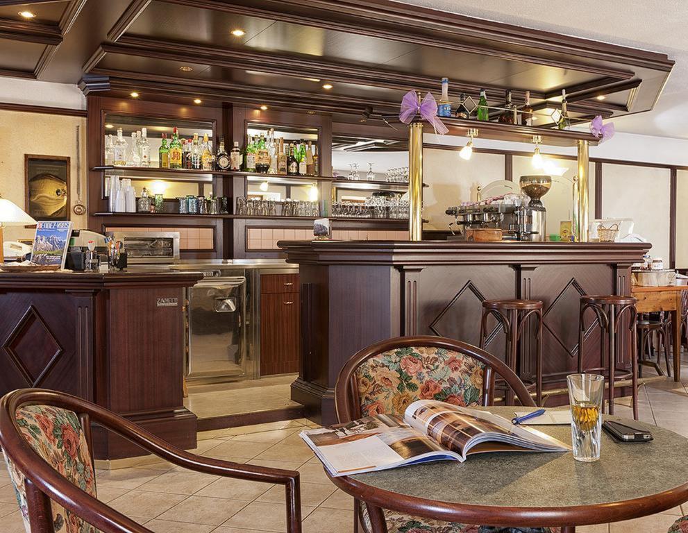 Hotel Veneriaz ニュス エクステリア 写真
