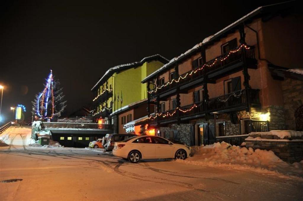 Hotel Veneriaz ニュス エクステリア 写真